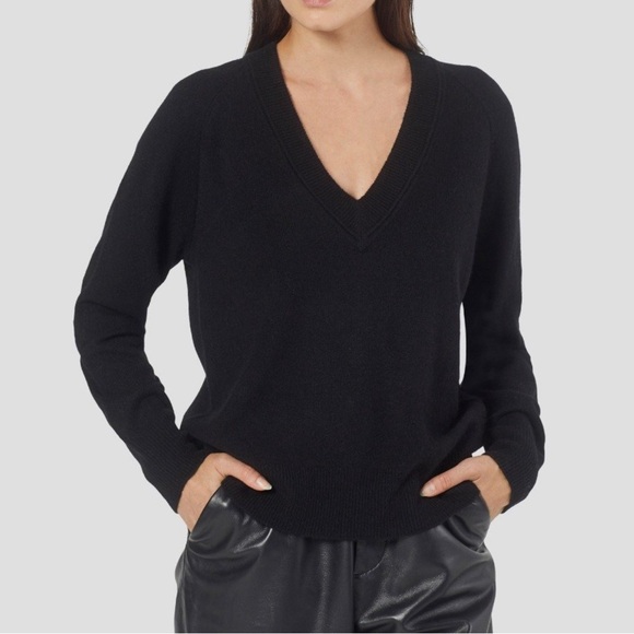 NWT$295 Equipment Madalene 💯 Cashmere V-Neck Women's Sweater